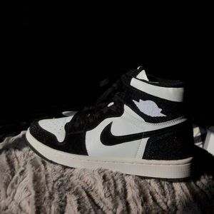 2019 Jordan Retro HightTwist worn once or twice